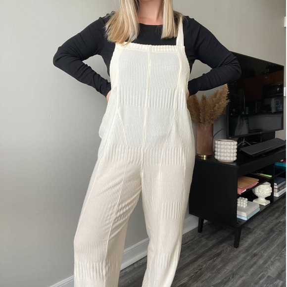 Urban Outfitters Out From Under Tulli Overall - Picture 5 of 8